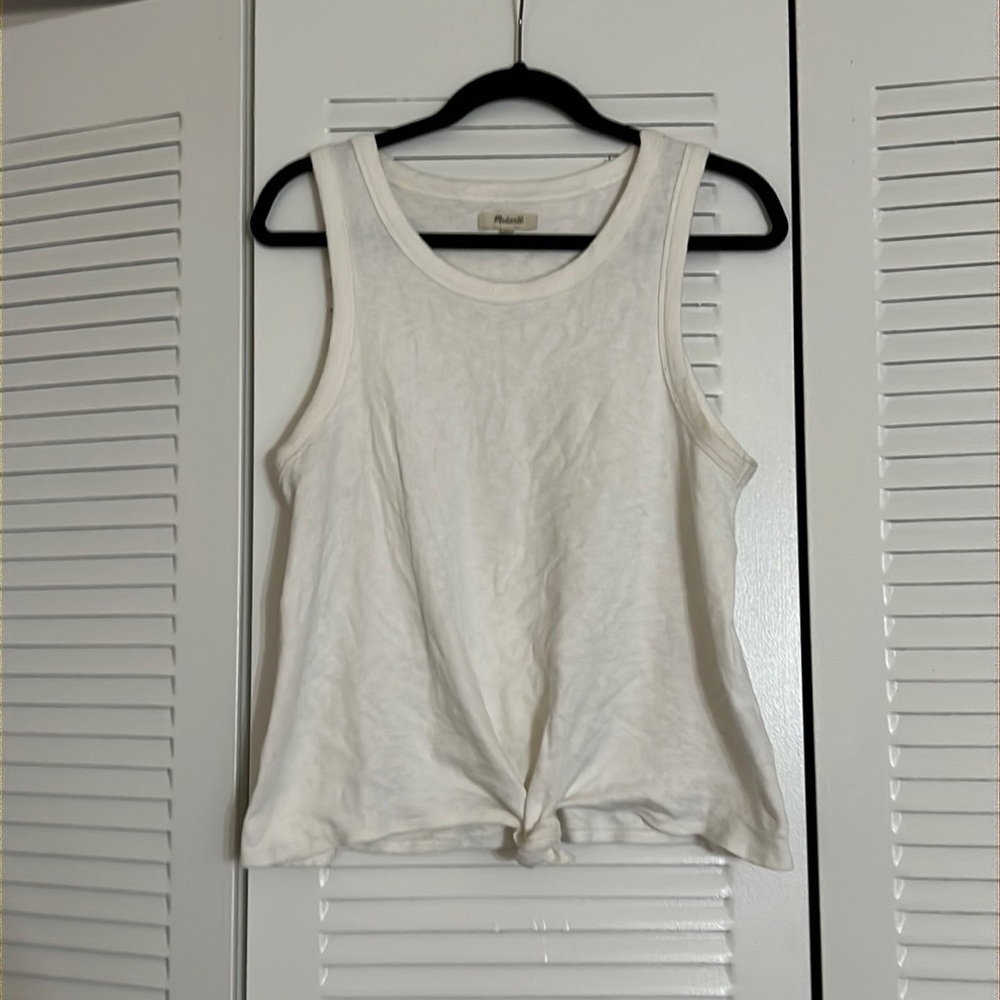 Knot tank top